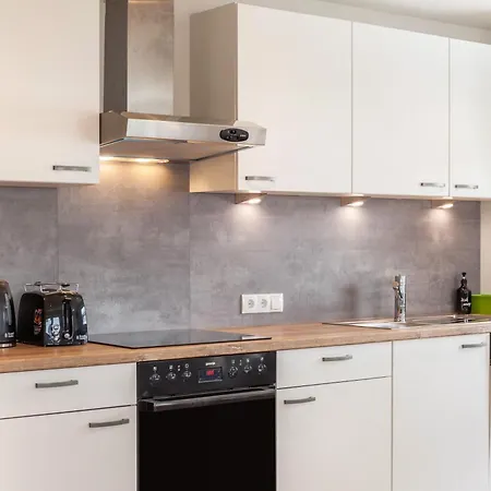 Апартаменты Haus Florian Ski-in And Ski-out Зее