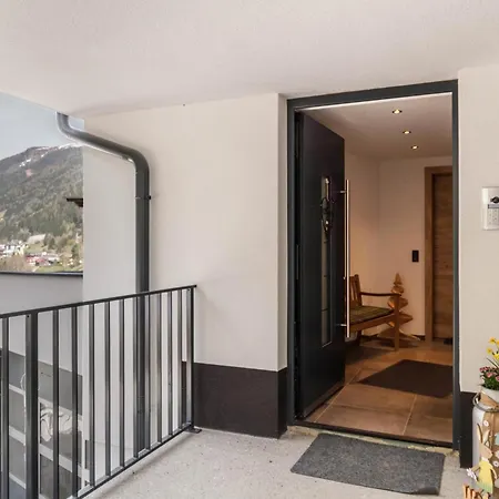 Haus Florian Ski-in And Ski-out * See